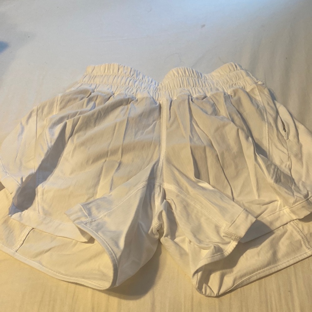 White Lululemon track that short 5’